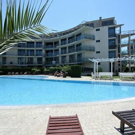 Large Apartment In Sunny Beach Exterior photo